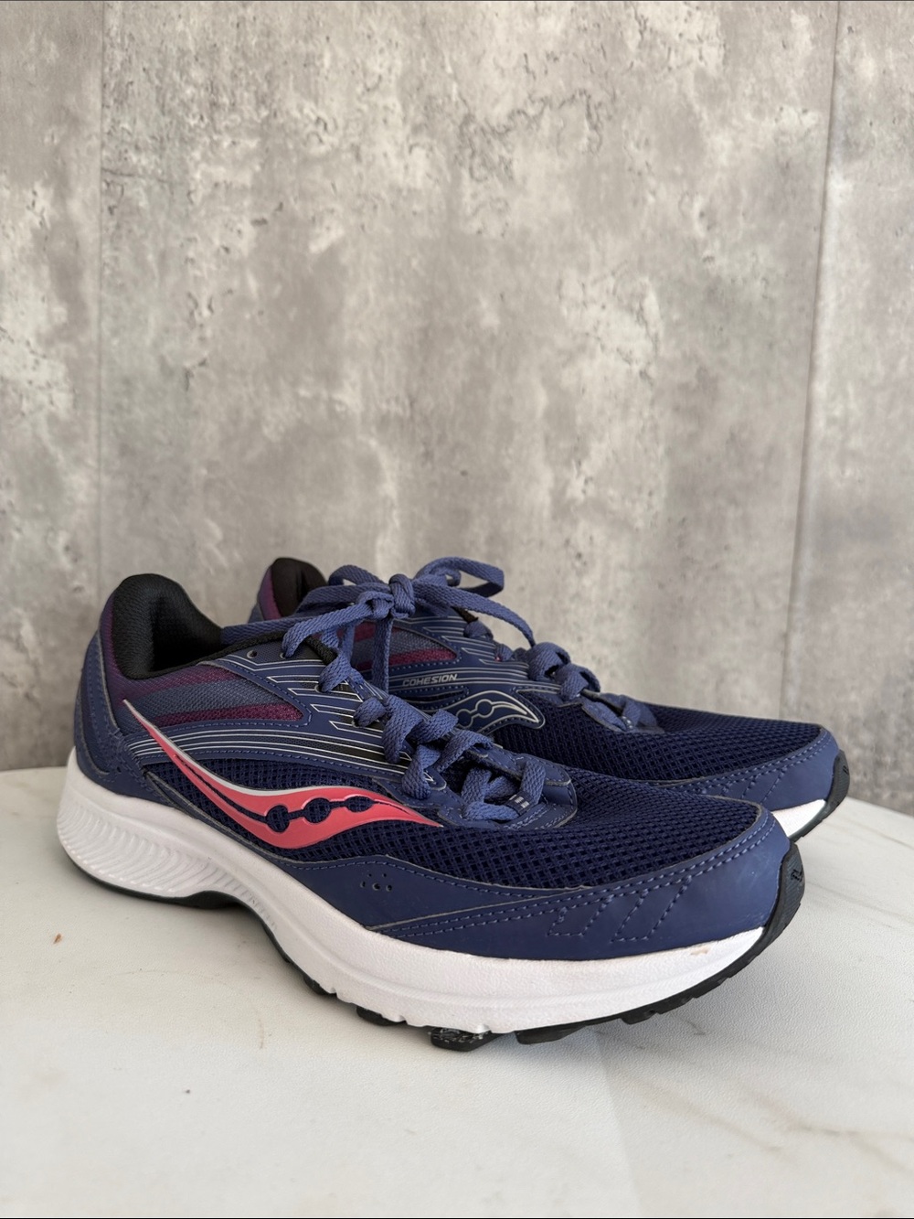 Saucony cohesion 15 Athletic Running Shoes women’s 9.5
